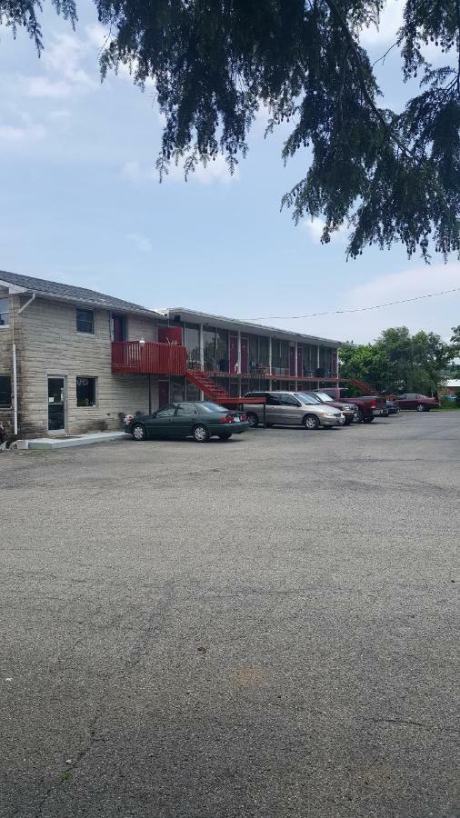 Mound Haven Motel Brookville Exterior photo